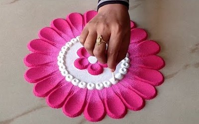 New Small Simple Rangoli Designs With Spoon and Cotton Buds